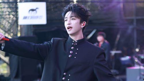 黄子弘凡前女友爆料视频,揭秘昔日恋情内幕 第3张 黄子弘凡前女友爆料视频,揭秘昔日恋情内幕 第3张